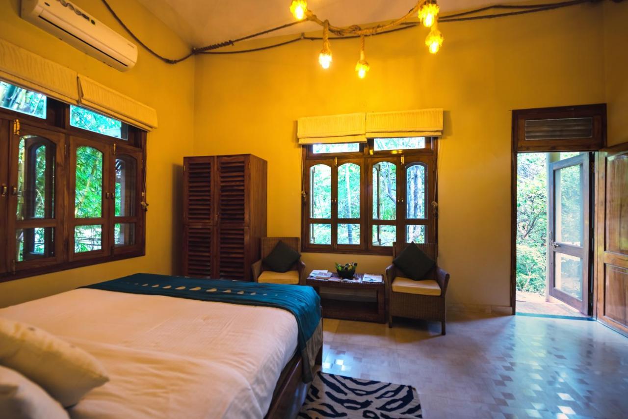 Pench Jungle Camp Hotel Khawasa Bagian luar foto