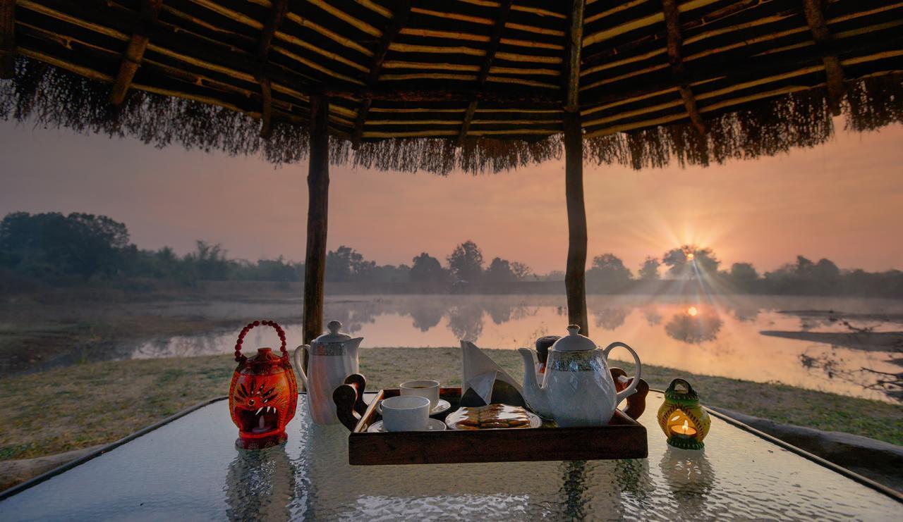 Pench Jungle Camp Hotel Khawasa Bagian luar foto