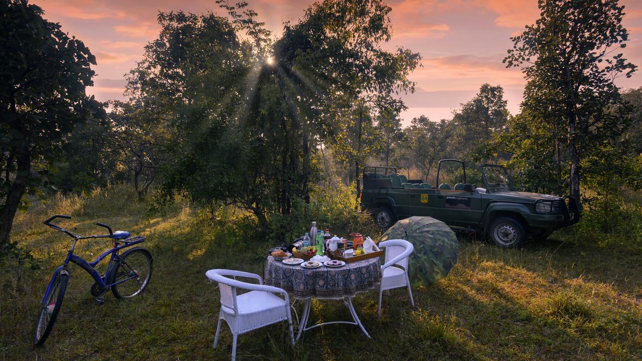 Pench Jungle Camp Hotel Khawasa Bagian luar foto