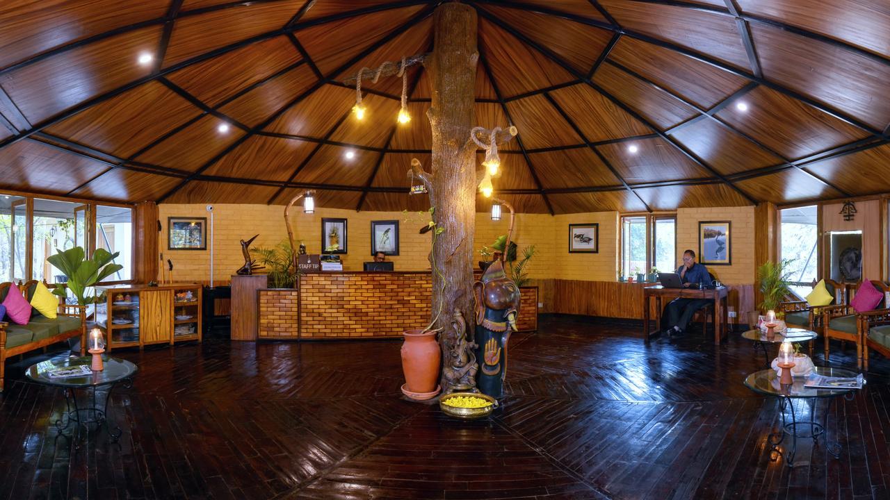Pench Jungle Camp Hotel Khawasa Bagian luar foto