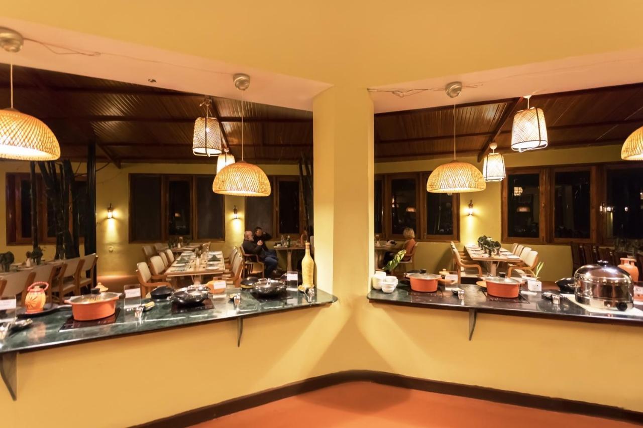Pench Jungle Camp Hotel Khawasa Bagian luar foto