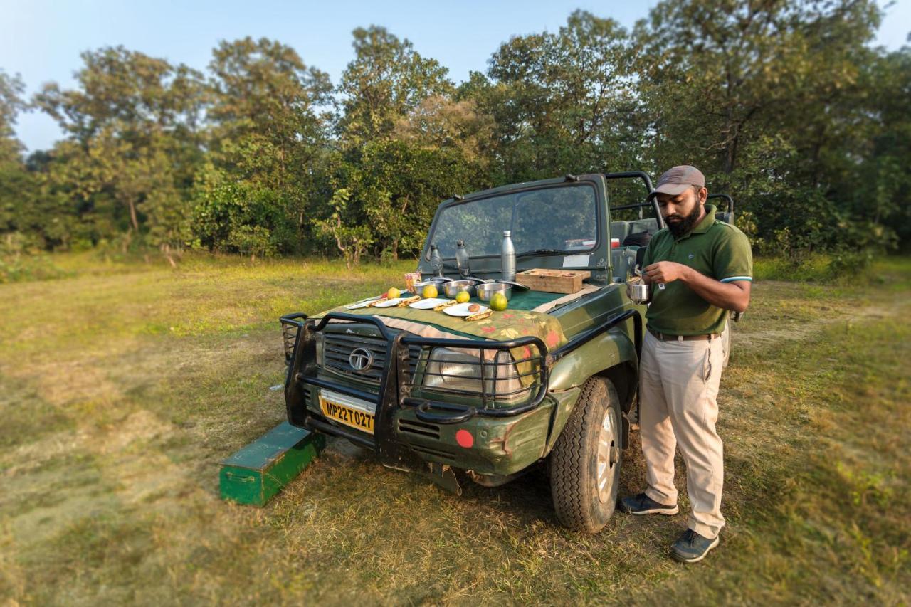 Pench Jungle Camp Hotel Khawasa Bagian luar foto